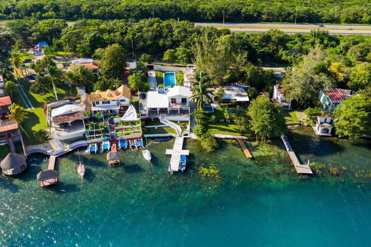 Casa Sol Y Luna Bacalar Bed & Breakfast Exterior photo