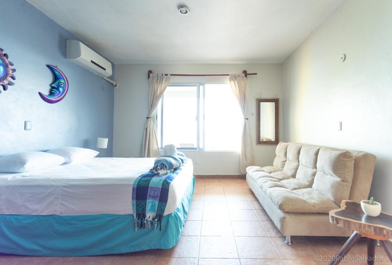Casa Sol Y Luna Bacalar Bed & Breakfast Exterior photo